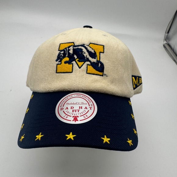Mitchell & Ness University of Michigan Wolverines‎ Dune Dad Hat Cap NEW - Picture 1 of 7